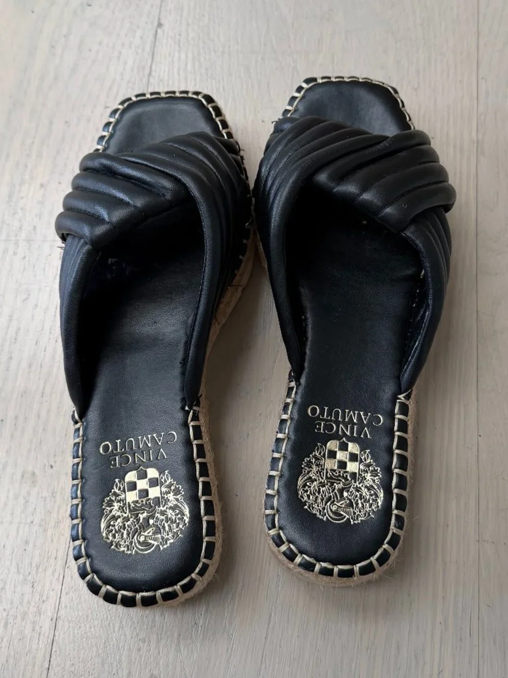 Vince Camuto vince camuto